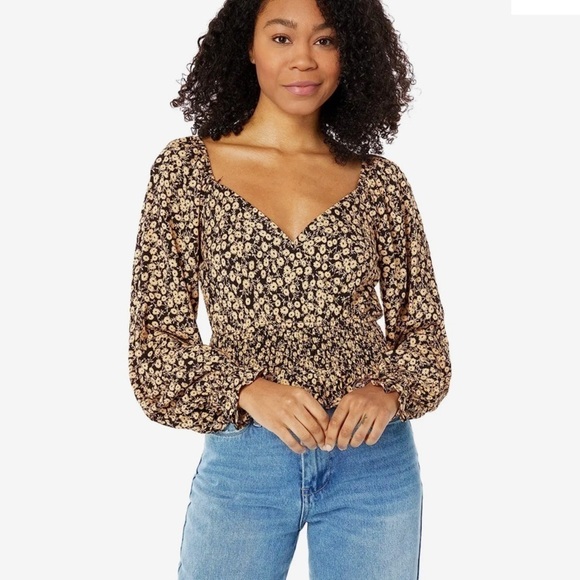 NWT Lost + Wander pick me golden hour smocked waist top - Picture 1 of 9